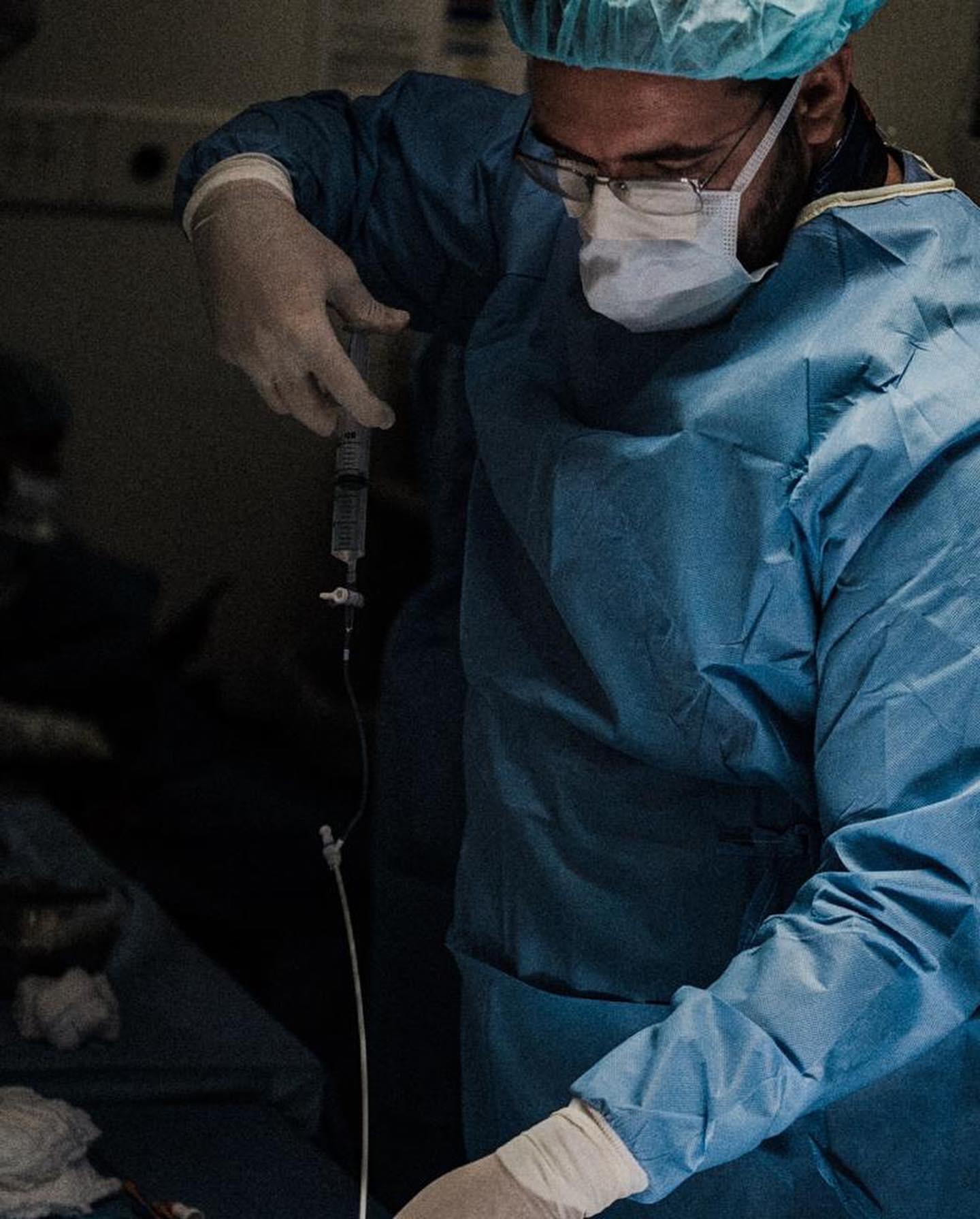 Dr. Hércules Firmino em cirurgia